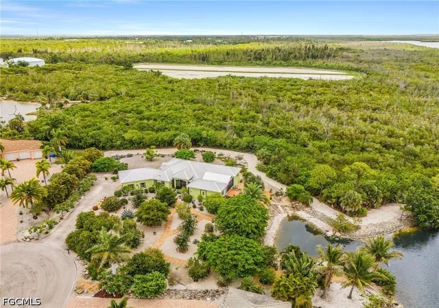 Photo 2 of Single family home for sale at 4931 Is Acres Ct, St James City, FL 33956 | MLS# 2026026483 | Listing updated on 2026-09-14