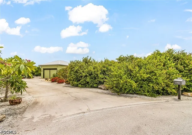Photo 3 of Single family home for sale at 4931 Is Acres Ct, St James City, FL 33956 | MLS# 2026026483 | Listing updated on 2026-09-14