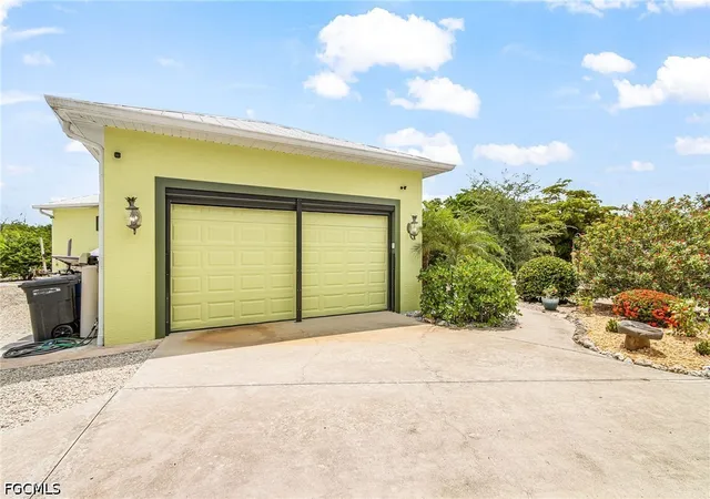 Photo 3 of Single family home for sale at 4931 Is Acres Ct, St James City, FL 33956 | MLS# 2026026483 | Listing updated on 2026-09-14