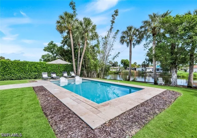 Photo 2 of Single family home for sale at 841 107th Avenue N, Naples, FL 34108 | MLS# 226022942 | Listing updated on 2026-09-13