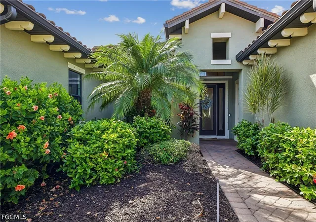 Photo 2 of Single family home for sale at 10100 Belcrest Blvd, Fort Myers, FL 33913 | MLS# 2026026646 | Listing updated on 2026-09-11