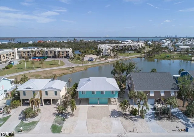 Listing Photo 4 - Condo for sale in building located at 21671 Indian Byp Dr, Fort Myers Beach, FL 33931 - Unit #673