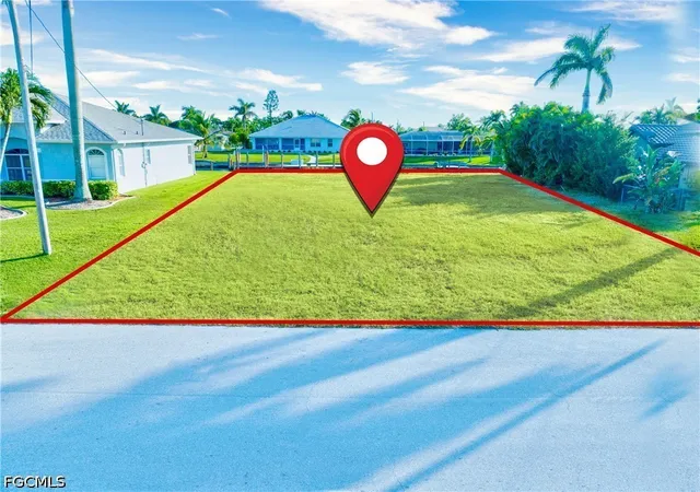 Photo 3 of Sale Pending at 2022 Se 29th Street, Cape Coral, FL 33904 | MLS# 2026026927 | Listing updated on 2026-09-13
