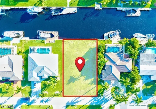 Photo 3 of Sale Pending at 2022 SE 29th Street, Cape Coral, FL 33904 | MLS# 2026026927 | Listing updated on 2026-09-13