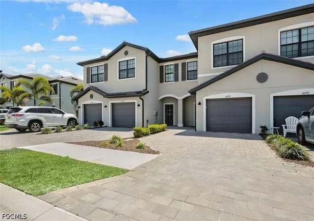Photo 2 of Sale Pending at 14195 Pine Lodge Ln, Fort Myers, FL 33913 | MLS# 2026026963 | Listing updated on 2026-09-11