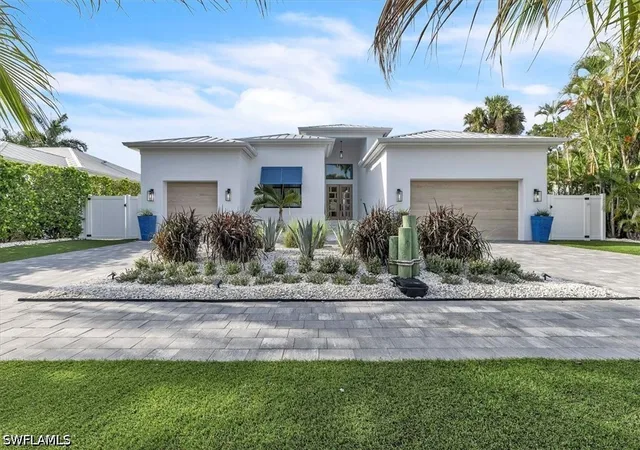 Photo 1 of Single family home for sale at 1187 22nd Avenue N, Naples, FL 34103 | MLS# 226023579 | Listing updated on 2026-09-13
