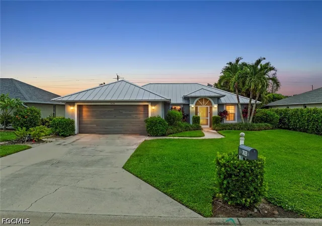 Photo 2 of Single family home for sale at 3628 Kent Dr, Naples, FL 34112 | MLS# 2026027060 | Listing updated on 2026-09-13