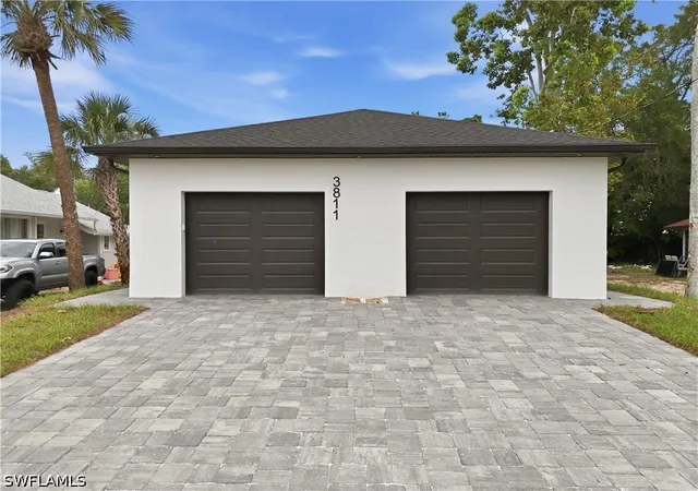 Photo 1 of Single family home for sale at 3811 Pearl St, Fort Myers, FL 33916 | MLS# 226023667 | Listing updated on 2026-09-05