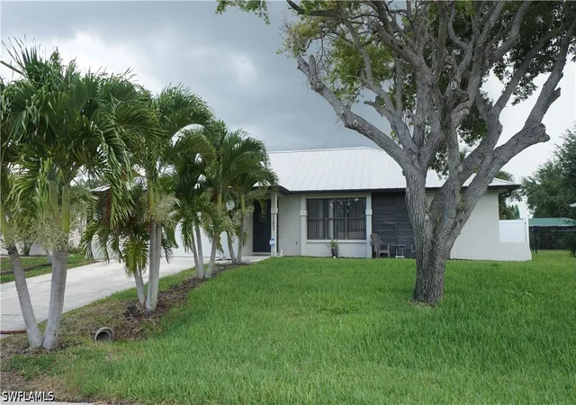 Photo 2 of Sale Pending at 1203 Se 33rd Street, Cape Coral, FL 33904 | MLS# 226022559 | Listing updated on 2026-09-03