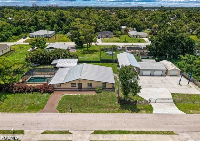 Photo 1 of Single family home for sale at 427 Stockton St, North Fort Myers, FL 33903 | MLS# 2026027142 | Listing updated on 2026-09-12