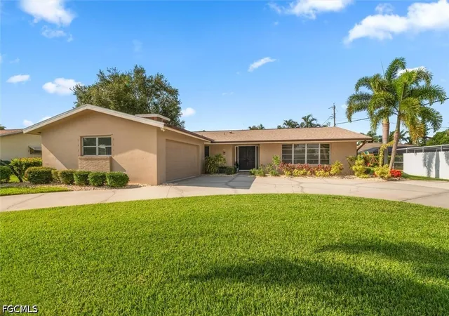 Photo 2 of Single family home for sale at 1442 Woodwind Ct, Fort Myers, FL 33919 | MLS# 2026027151 | Listing updated on 2026-09-13