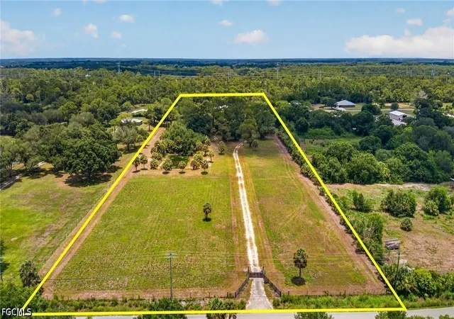 Photo 2 of Single family home for sale at 5261 Staley Rd, Fort Myers, FL 33905 | MLS# 2026027159 | Listing updated on 2026-09-12