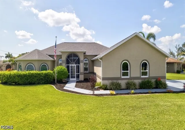 Photo 1 of Single family home for sale at 420 Se 32nd Street, Cape Coral, FL 33904 | MLS# 2026027182 | Listing updated on 2026-09-16