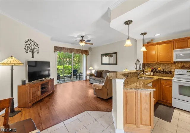 Listing Photo 4 - Condo for sale in building located at 4263 Liron Ave, Fort Myers, FL 33916 - Unit #101