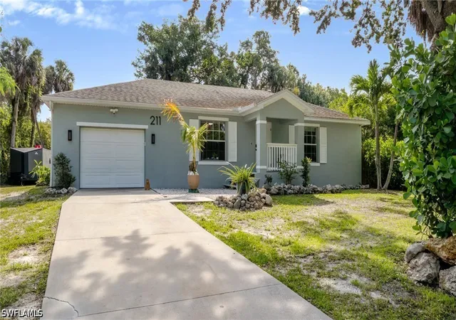 Photo 2 of Single family home for sale at 211 Palmacea Rd, Fort Myers, FL 33905 | MLS# 226023476 | Listing updated on 2026-09-08