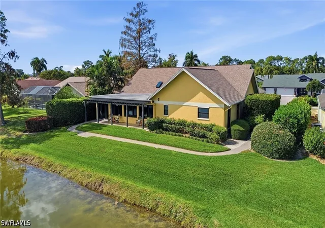 Photo 3 of Single family home for sale at 2274 Queens Way, Naples, FL 34112 | MLS# 226023784 | Listing updated on 2026-09-15