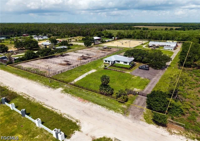 Photo 1 of Single family home for sale at 12090 Shawnee Rd, Fort Myers, FL 33913 | MLS# 2026027292 | Listing updated on 2026-09-11