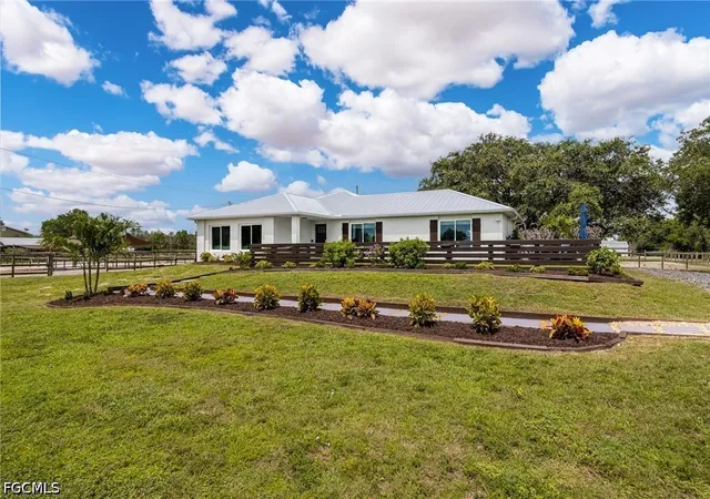 Photo 3 of Single family home for sale at 12090 Shawnee Rd, Fort Myers, FL 33913 | MLS# 2026027292 | Listing updated on 2026-09-11