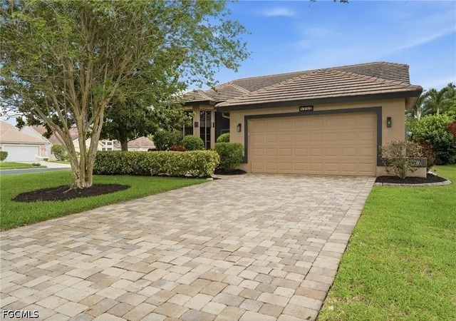 Photo 2 of Single family home for sale at 8185 Breton Cir, Fort Myers, FL 33912 | MLS# 2026027329 | Listing updated on 2026-09-16