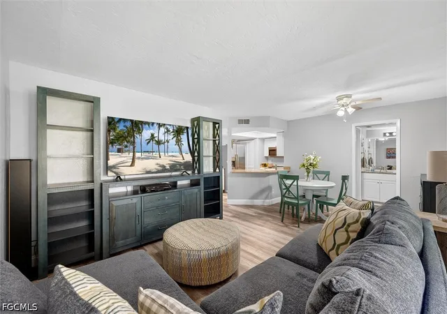 Listing Photo 4 - Condo for sale in building located at 13240 White Marsh Ln, Fort Myers, FL 33912 - Unit #10
