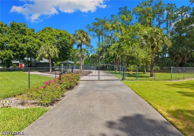 Photo 3 of Single family home for sale at 201 Perkins Dr, Naples, FL 34119 | MLS# 226023708 | Listing updated on 2026-09-14