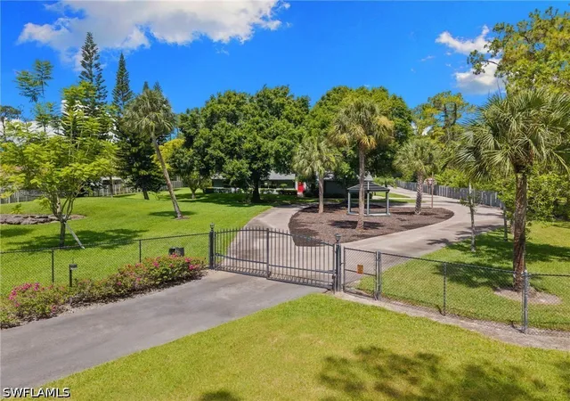 Photo 4 of Single family home for sale at 201 Perkins Dr, Naples, FL 34119 | MLS# 226023708 | Listing updated on 2026-09-14