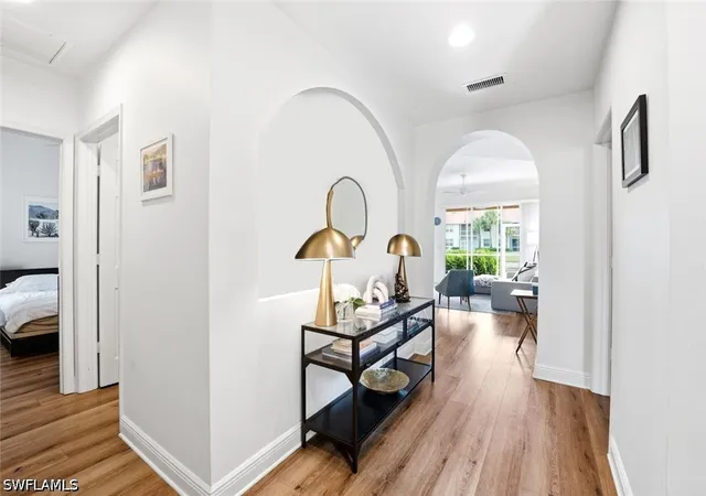 Listing Photo 4 - Condo for sale in building located at 5120 W Hyde Park Ct, Fort Myers, FL 33912 - Unit #103