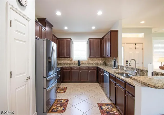 Photo 4 of Single family home for sale at 2637 Vareo Ct, Cape Coral, FL 33991 | MLS# 2026027531 | Listing updated on 2026-09-10