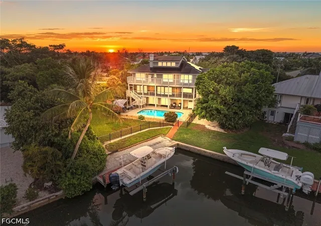 Photo 1 of Single family home for sale at 1048 Kings Crown Dr, Sanibel, FL 33957 | MLS# 2026027616 | Listing updated on 2026-09-13