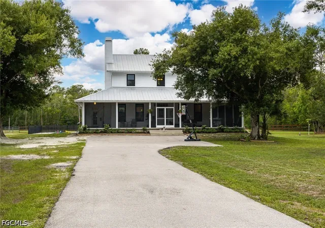 Photo 1 of Single family home for sale at 11790 Fox Hl Rd, North Fort Myers, FL 33917 | MLS# 2026027625 | Listing updated on 2026-09-01