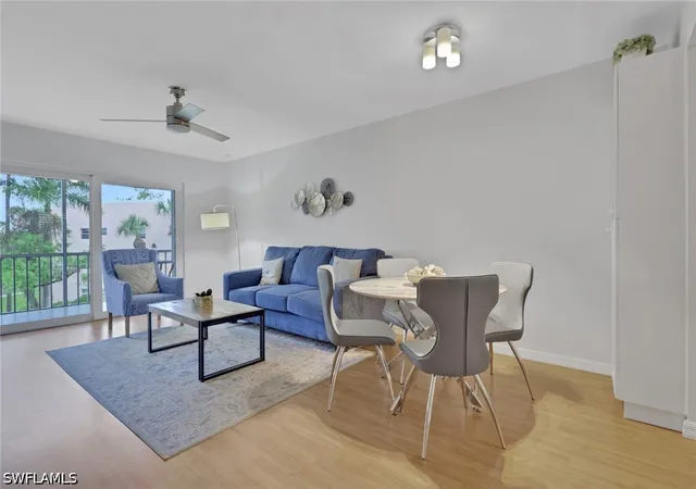 Listing Photo 4 - Condo for sale in building located at 170 Turtle Lake Ct, Naples, FL 34105 - Unit #309