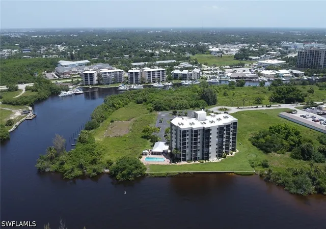 Listing Photo 5 - Condo for sale in building located at 4510 N Key Dr, North Fort Myers, FL 33903 - Unit #406