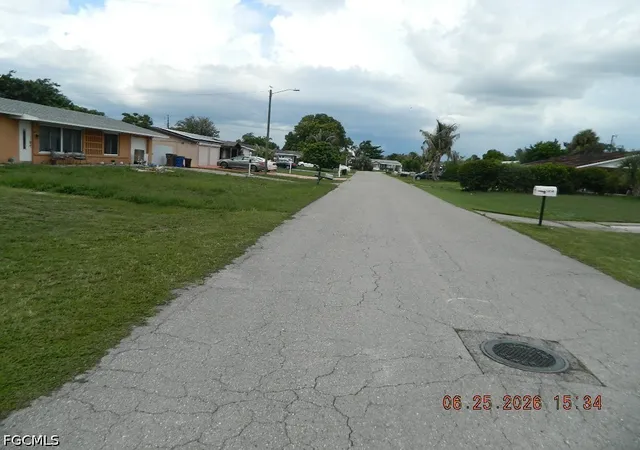 Photo 17 of Single family home for sale at 1417 Huntdale St E, Lehigh Acres, FL 33936 | MLS# 2026027942 | Listing updated on 2026-09-12