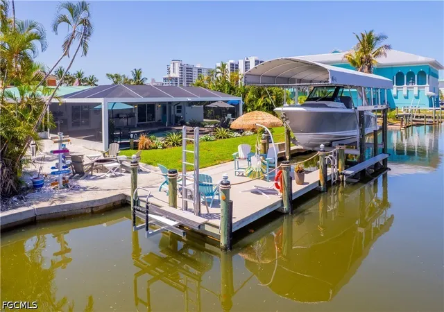 Photo 2 of Single family home for sale at 131 Egret St, Fort Myers Beach, FL 33931 | MLS# 2026027993 | Listing updated on 2026-09-10