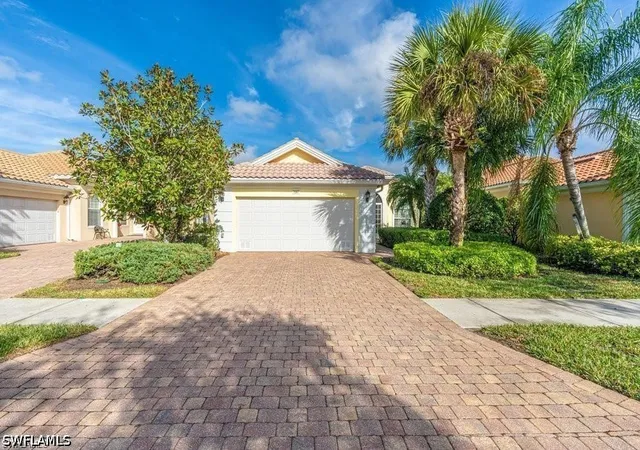 Photo 1 of Single family home for sale at 7687 Hernando Ct, Naples, FL 34114 | MLS# 226023502 | Listing updated on 2026-10-04