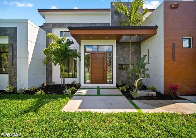 Photo 3 of Single family home for sale at 390 3rd Street Nw, Naples, FL 34120 | MLS# 226024209 | Listing updated on 2026-09-13