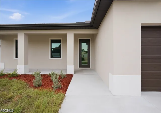 Photo 2 of Single family home for sale at 3744 Gasparilla St, St James City, FL 33956 | MLS# 2026028060 | Listing updated on 2026-10-20