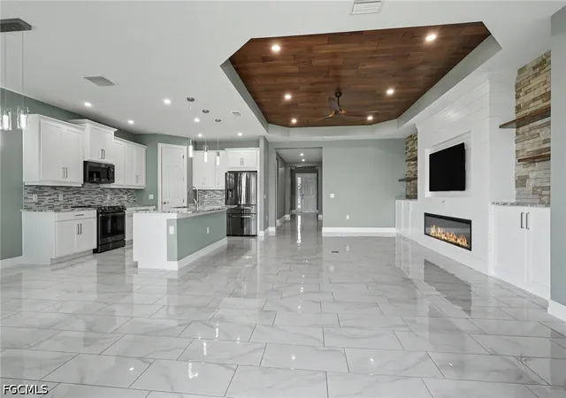 Photo 4 of Sale Pending at 355 Spring Hl Lake Loop, Cape Coral, FL 33993 | MLS# 2026028069 | Listing updated on 2026-08-31