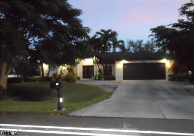 Photo 3 of Single family home for sale at 1236 Everest Pkwy, Cape Coral, FL 33904 | MLS# 2026028078 | Listing updated on 2026-09-08