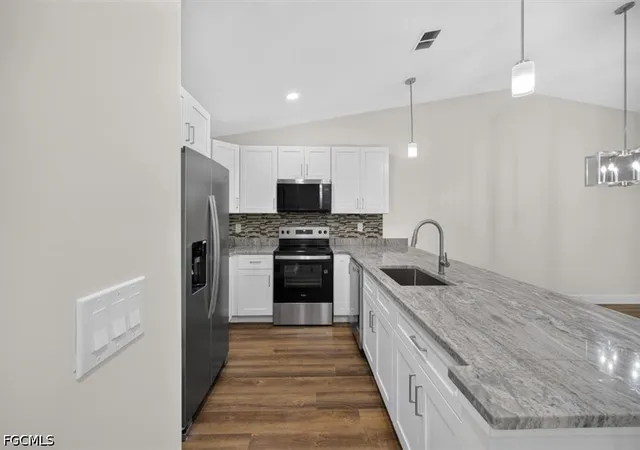Photo 3 of Townhouse for sale at 17626 Osprey Inlet Ct, Fort Myers, FL 33908 | MLS# 2026028187 | Listing updated on 2026-09-11