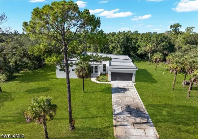 Photo 3 of Single family home for sale at 4070 24th Avenue SE, Naples, FL 34117 | MLS# 226023968 | Listing updated on 2026-09-14