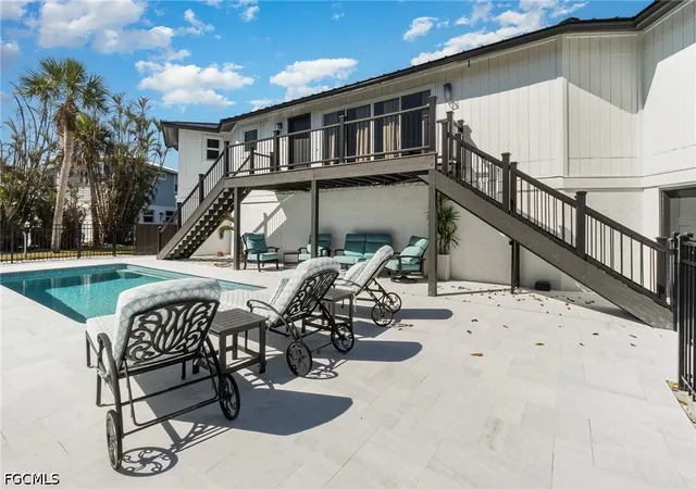 Photo 3 of Single family home for sale at 1720 Middle Gulf Dr, Sanibel, FL 33957 | MLS# 2026028232 | Listing updated on 2026-09-02