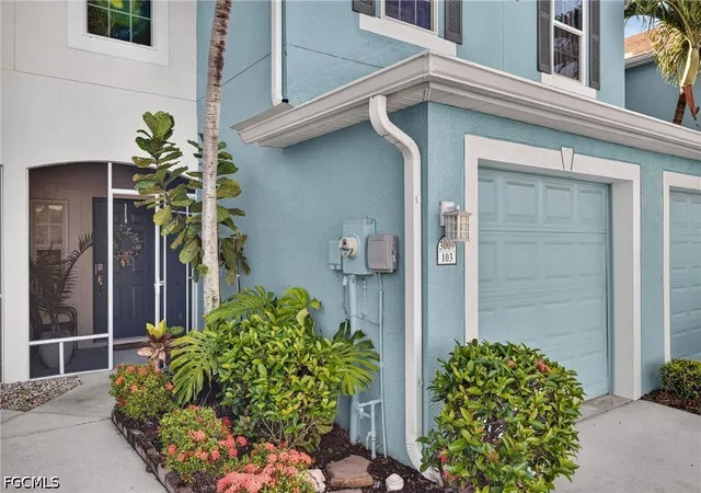 Photo 2 of Sale Pending at 3009 Palmetto Oak Dr #103, Fort Myers, FL 33916 | MLS# 2026028288 | Listing updated on 2026-09-20