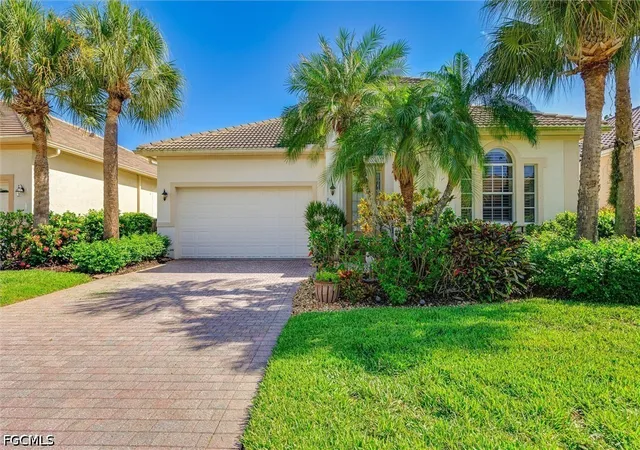 Photo 4 of Single family home for sale at 8960 Crown Brg Way, Fort Myers, FL 33908 | MLS# 2026028386 | Listing updated on 2026-09-14