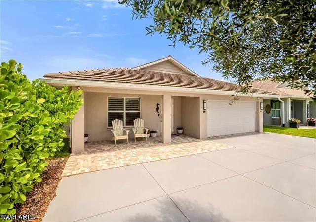 Photo 4 of Single family home for sale at 523 107th Avenue N, Naples, FL 34108 | MLS# 226023453 | Listing updated on 2026-09-26