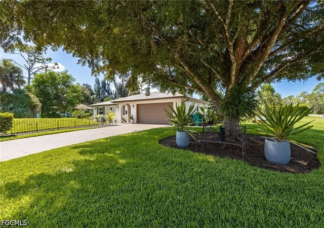 Photo 3 of Single family home for sale at 3680 Woodstork Ct, Fort Myers, FL 33908 | MLS# 2026028428 | Listing updated on 2026-09-11