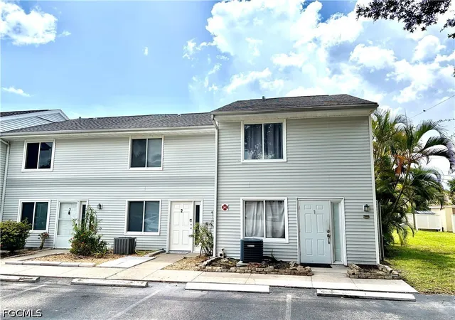 Photo 1 of Townhouse for sale at 13160 Kings Point Dr #2, Fort Myers, FL 33919 | MLS# 2026028440 | Listing updated on 2026-09-14
