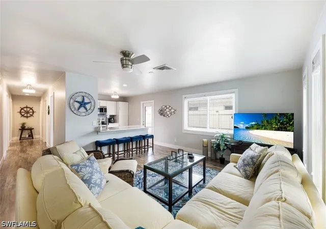 Photo 3 of Sale Pending at 645 101st Avenue N, Naples, FL 34108 | MLS# 226024798 | Listing updated on 2026-09-03