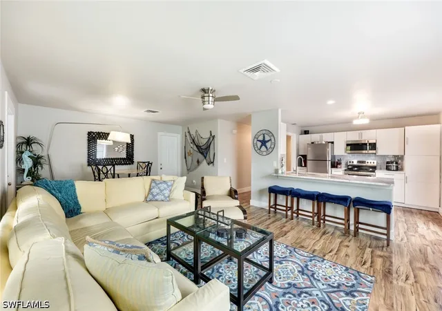 Photo 4 of Sale Pending at 645 101st Avenue N, Naples, FL 34108 | MLS# 226024798 | Listing updated on 2026-09-03