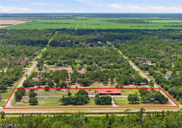 Photo 2 of Single family home for sale at 842 Hunting Clb Ave, Clewiston, FL 33440 | MLS# 2026028456 | Listing updated on 2026-09-01